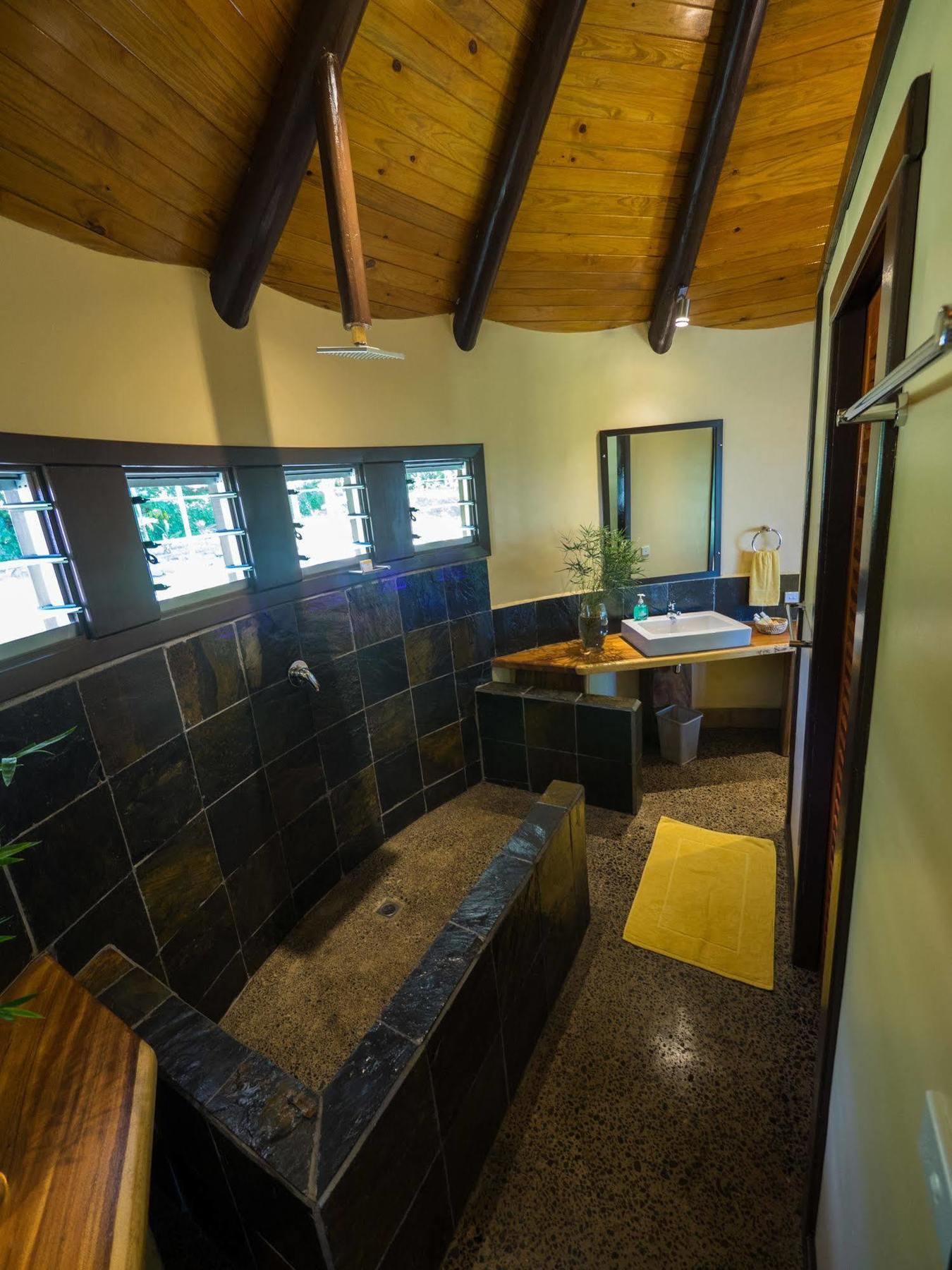 Taveuni Dive Resort Waiyevo Exterior photo